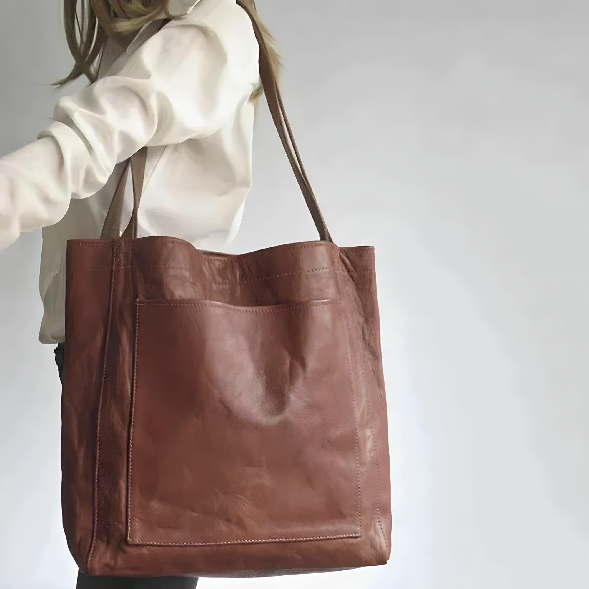 Saga | Stylish Leather Bag